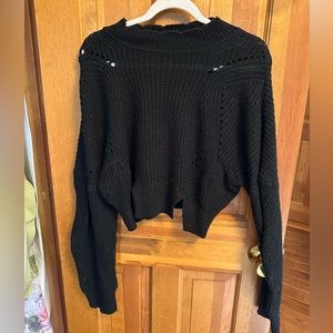 WINDSOR- black cropped sweater. In good condition
